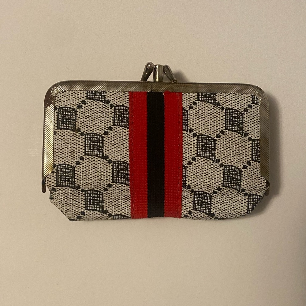 Vintage Retro Travel Sewing Kit Cosmetic Pouch Kiss Clasp